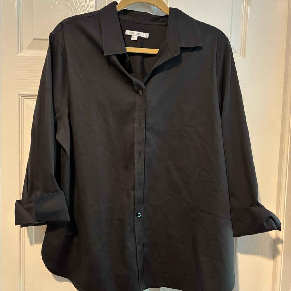 NWT. Chico's Classic Black No-Iron Shirt
